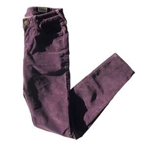 True Religion Women’s Straight Leg Jeans size 24, Velvet Purple